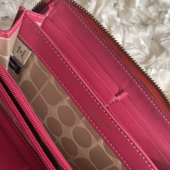 Kate Spade wallet - Picture 8 of 12